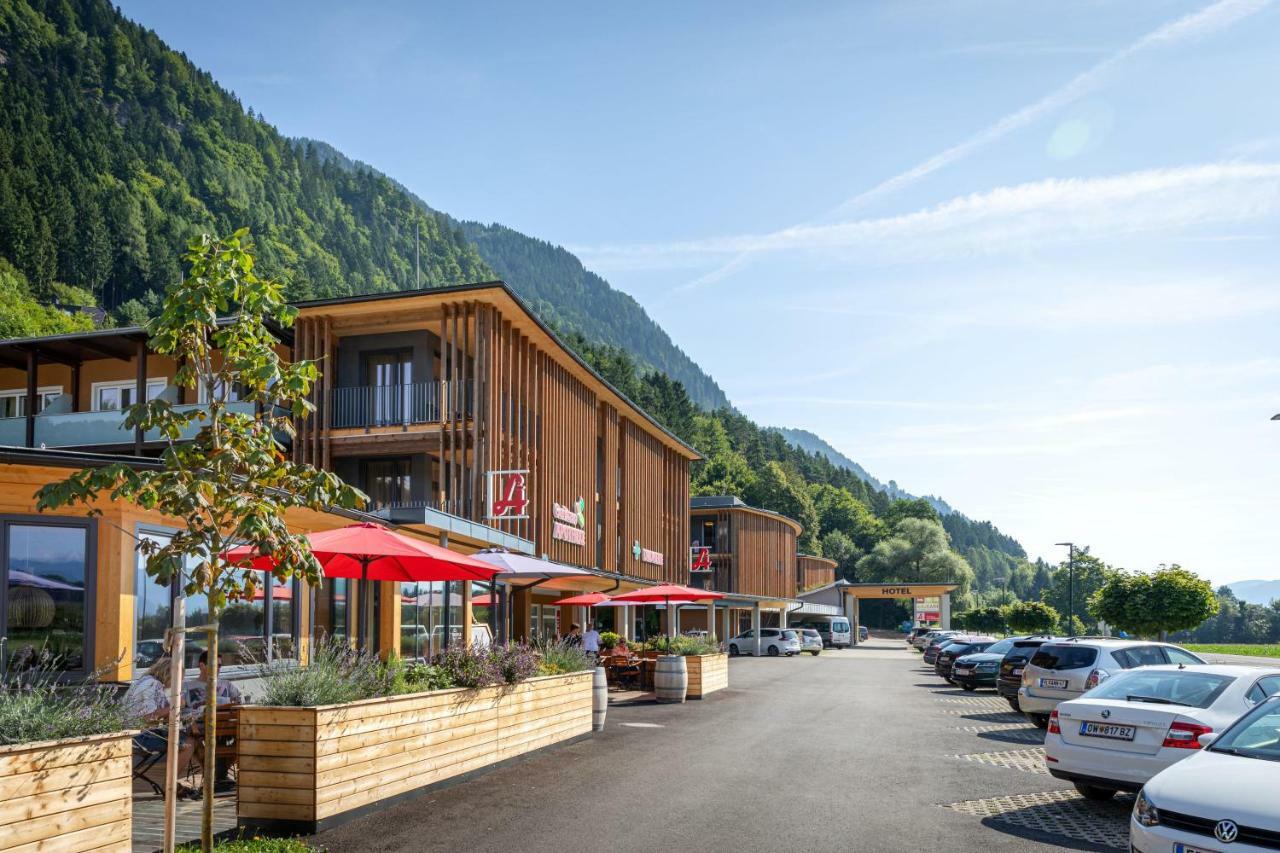Educare Hotel Treffen Kültér fotó